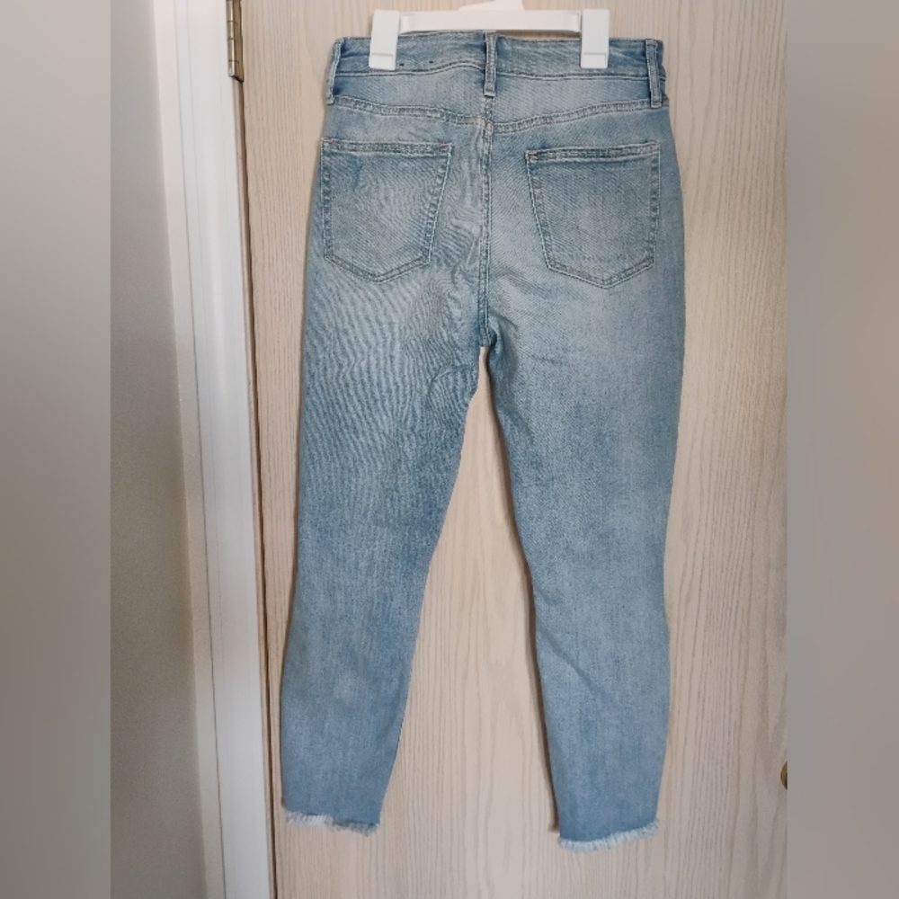 GAP Women's Light Blue Ripped Jeans - Picture 5 of 5